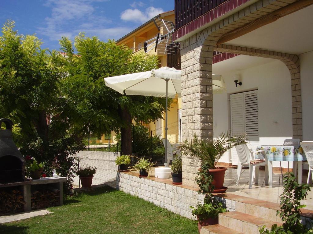 Guest House Lucija Banjol Dış mekan fotoğraf